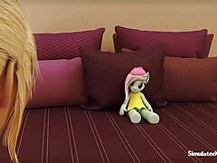 Emma, una rubia futanari, en acción con su muñeca en un juego 3D sin censura