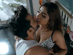 Desi wife pleasures her husband in Hindi hardcore video