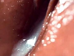 Amateur Teen's First Time with Asmr: A Close-Up Look at Her Orgasmic Experience