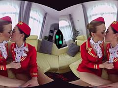 Virtual verklighet med kåta flygvärdinnor