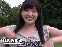 Busty japanske jenter i HD: En samling av amatørvideoer